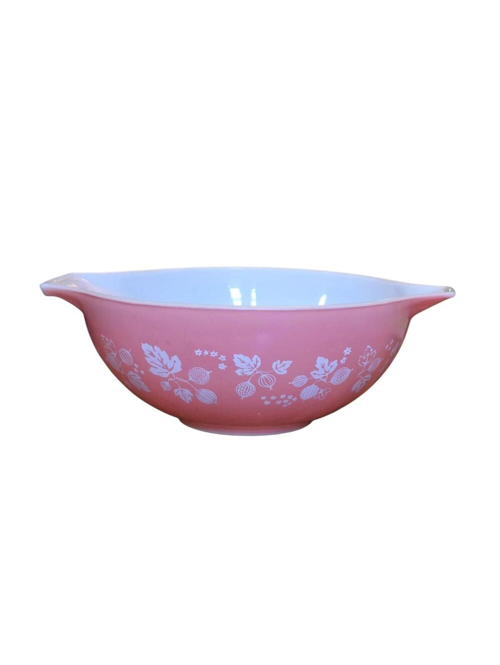 MCM PYREX Pink Gooseberry Cinderella 4 Quart Glass Mixing Bowl #444